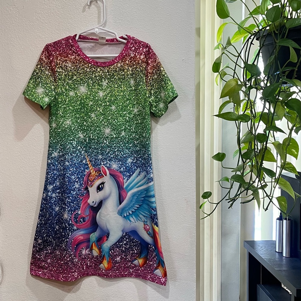 SHEIN Girls Rainbow Unicorn Dress Pegasus Glitter Print Short Sleeve
